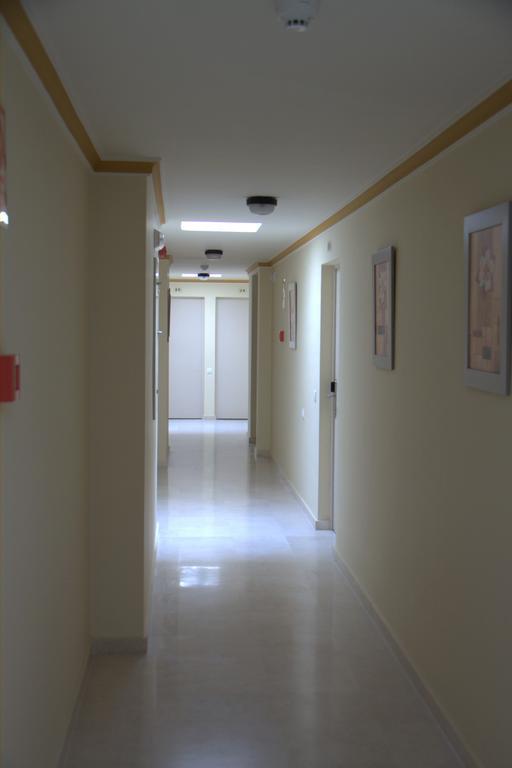 Apartamentos Turisticos Los Girasoles 에스파르티나스 외부 사진