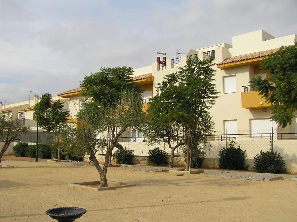 Apartamentos Turisticos Los Girasoles 에스파르티나스 외부 사진